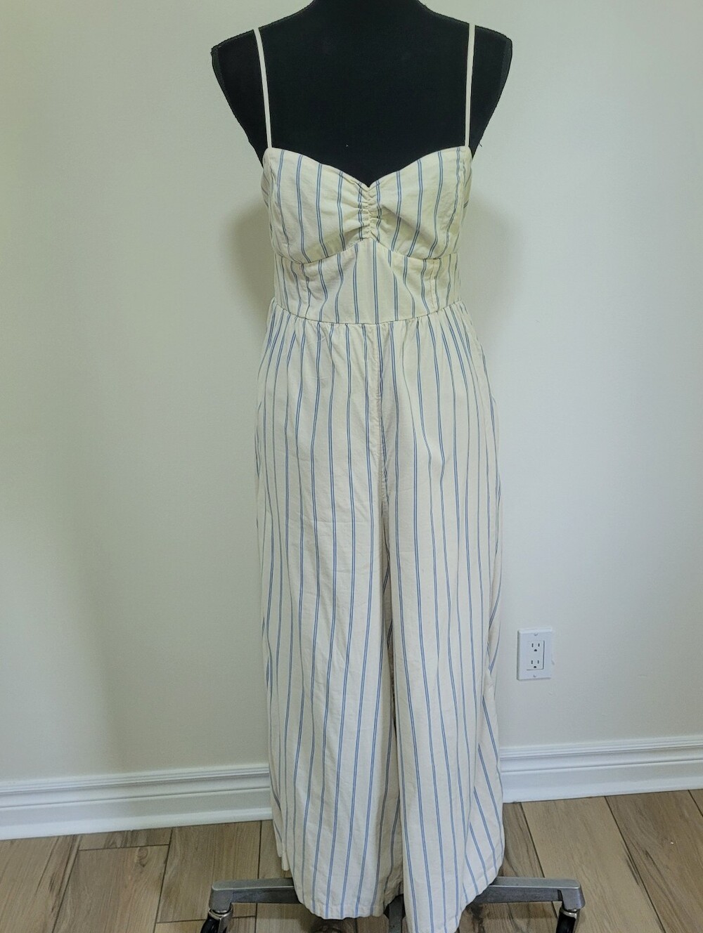 American Eagle Women's Striped Catie Corset Wide Leg Jumpsuit Medium Cream Blue